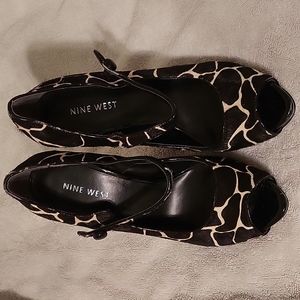 Nine west peeptoe heels